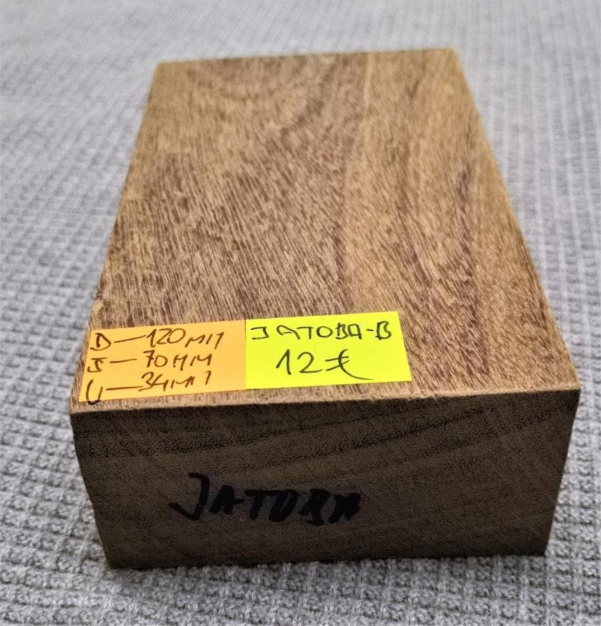 Exotický špalík z dreva Jatoba.