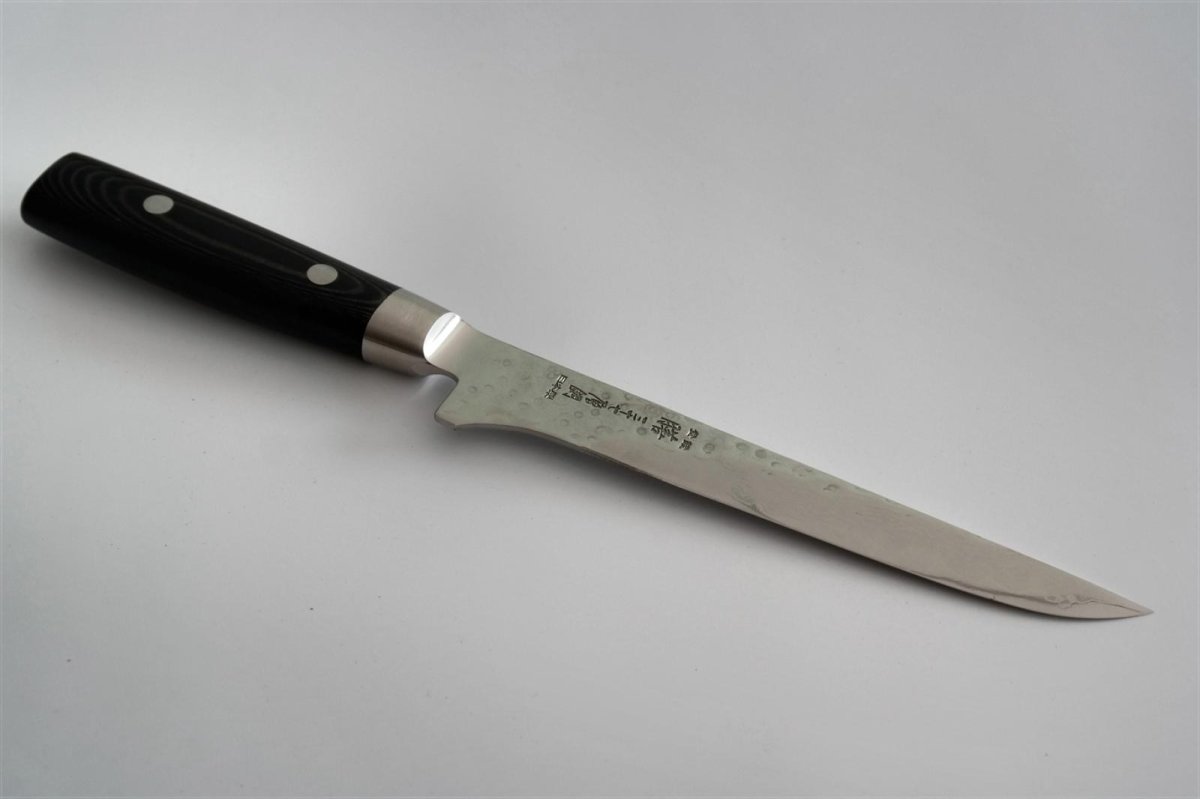 Yaxell ZEN 35506 boning knife 150mm